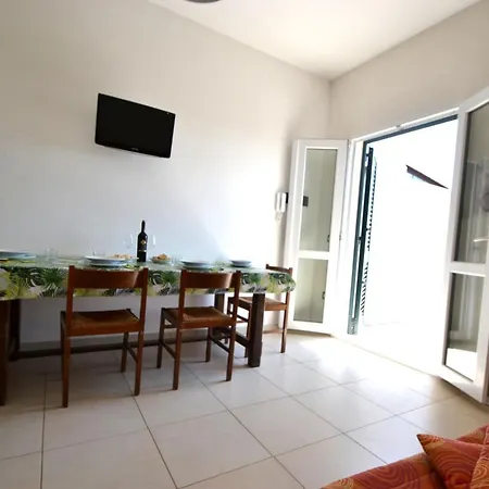 Casa Nixie Con Spazio All'aperto E Clima-pt32 *
